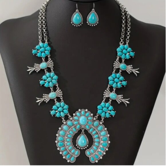 1 Necklace and Earrings Boho Style Jewelry Set Silver Plated Inlaid Turquoise - Picture 1 of 3